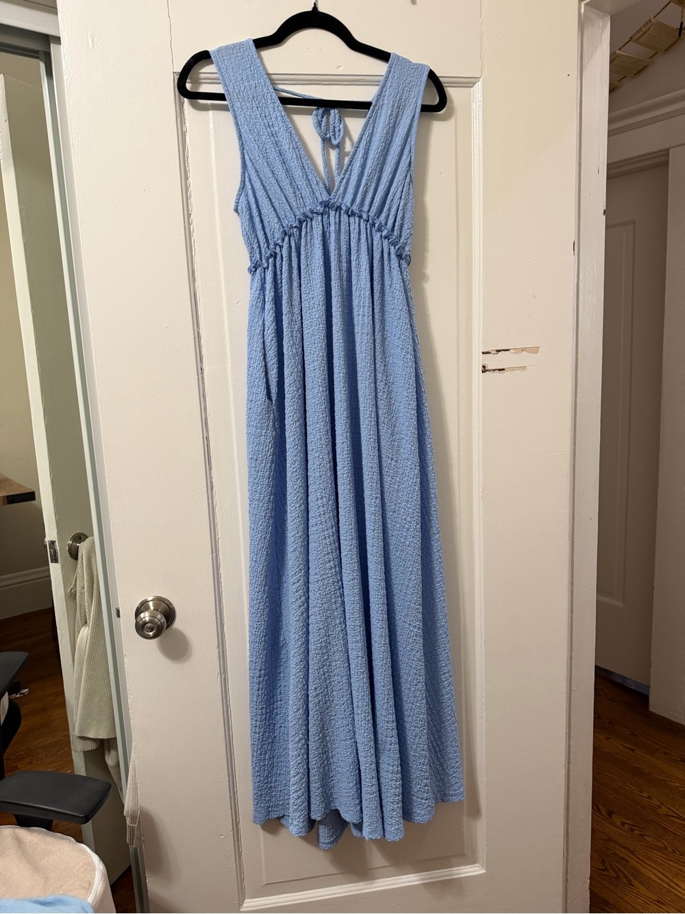 Light Blue Sleeveless V-Neck Maxi Dress - bump, friendly